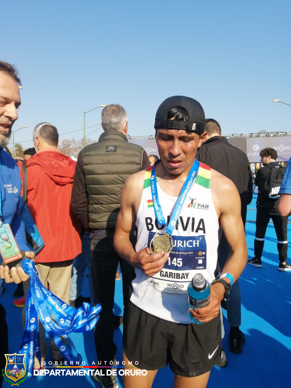 Hector Garibay supera el récord nacional en la Maratón Zúrich de Sevilla España el 20 de Febrero, con una marca de 2:09:08.