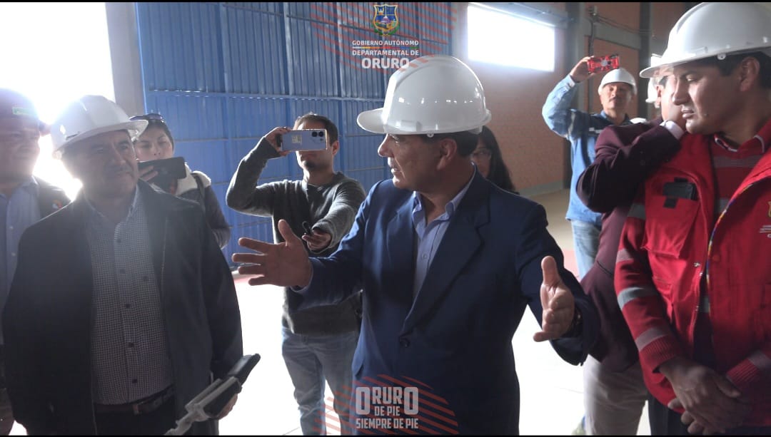 Autoridades del Gobierno Autónomo Departamental de Oruro, sostuvieron una importante reunión con el Servicio Estatal de Autonomías (SEA) para abordar la reglamentación de la ley N° 234, Ley Marco de Empresas Públicas Departamentales.