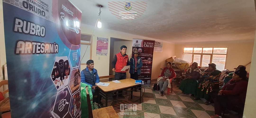 La  Secretaria Departamental de Desarrollo Productivo e Industria por medio del Proyecto "Apoyo a la competitividad de la Micro y Pequeña Empresa (ReactivaTic) en Municipios Productores del Departamento de Oruro", inauguró el curso de capacitación especializada rubro artesanía en tejido telar, en esta ocasión el municipio beneficiado es Choquecota.