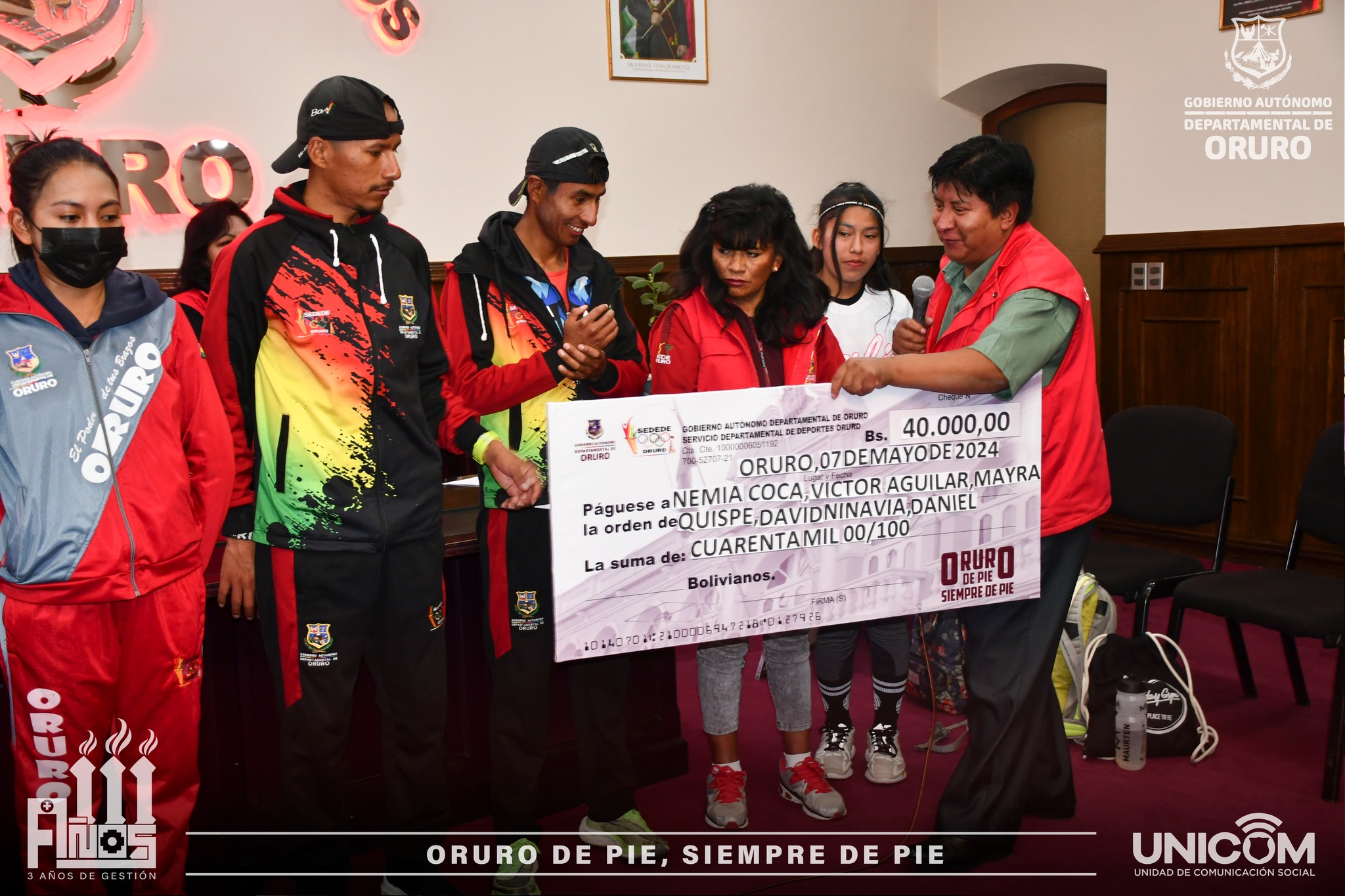 PARA CAMPEONATOS INTERNACIONALES, ATLETAS ORUREÑOS RECIBEN APORTE ECONÓMICO DE PARTE DE LA GOBERNACIÓN